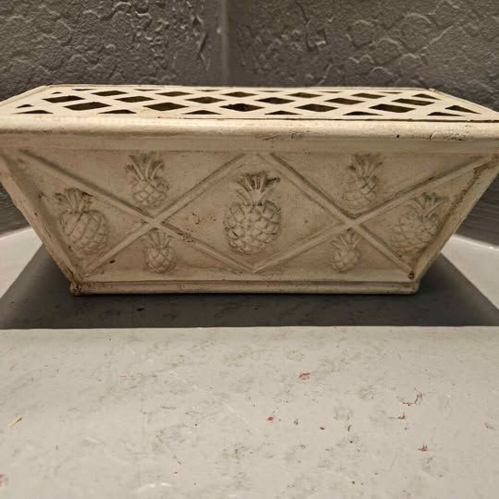Vintage Cast Iron Hen Feathers Pineapple Lattice Planter Flower Brick